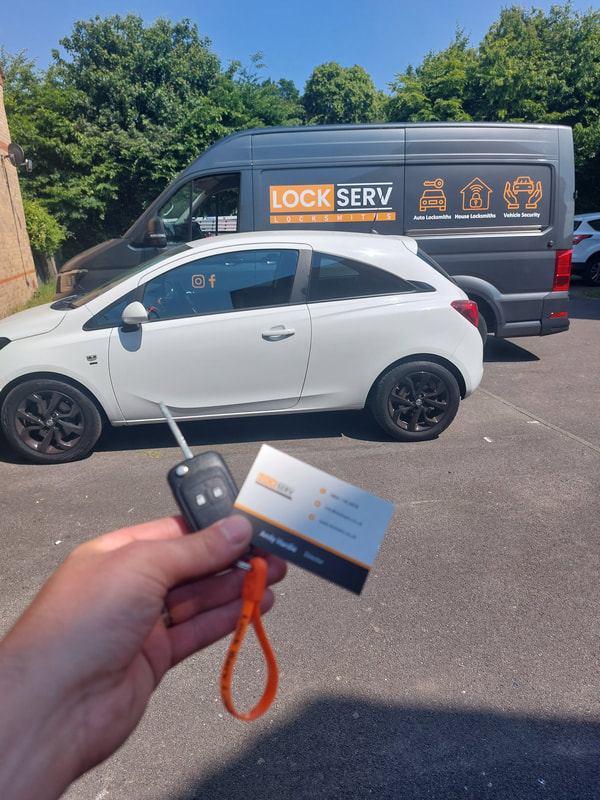 Auto Car Locksmith Near Me Who Makes Lost And Spare Car Key Replacements Mobile Service In Burghfield Berkshire